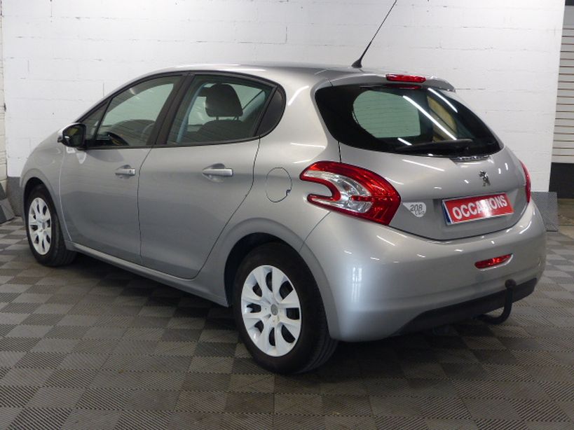 PEUGEOT 208 2014 - Photo n°16