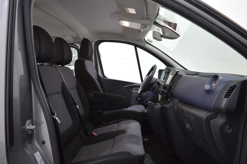OPEL VIVARO COMBI 2017 - Photo n°8