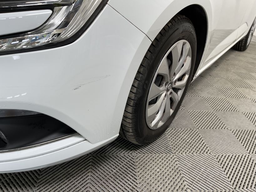 RENAULT MEGANE IV ESTATE 2017 - Photo n°18