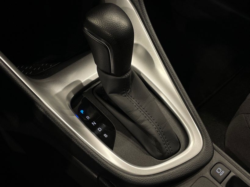 TOYOTA YARIS HYBRIDE 2025 - Photo n°19