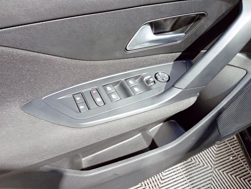 PEUGEOT 308 2024 - Photo n°35