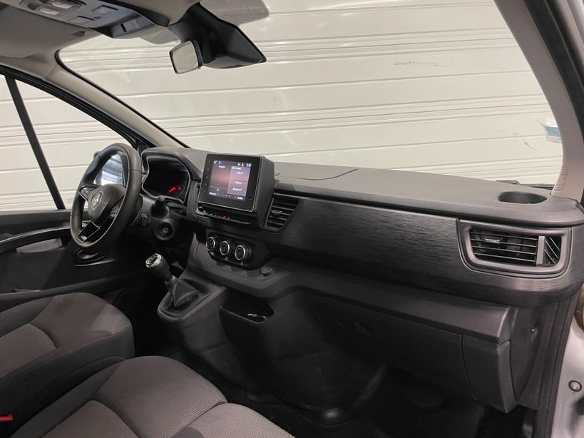 RENAULT TRAFIC 2022 - Photo n°9