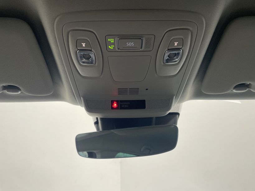 RENAULT MEGANE IV BERLINE 2021 - Photo n°23