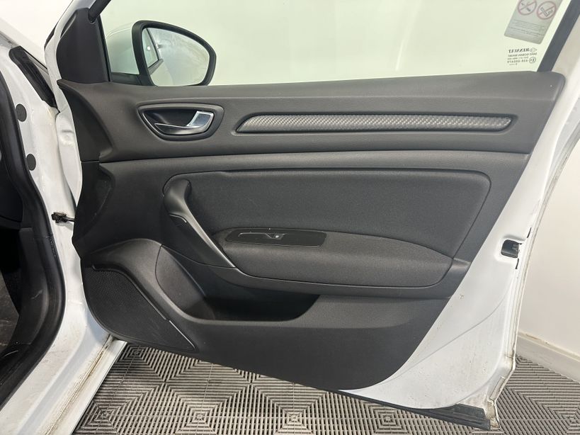RENAULT MEGANE IV SOCIETE 2019 - Photo n°5