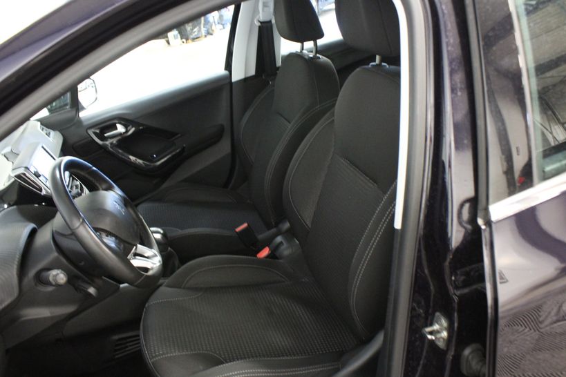 PEUGEOT 208 2015 - Photo n°25