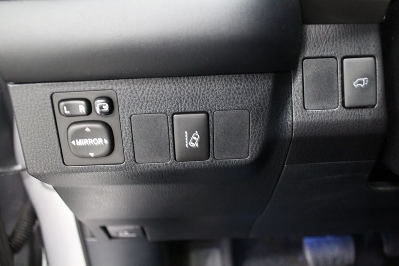 TOYOTA RAV4 HYBRIDE 2018 - Photo n°32