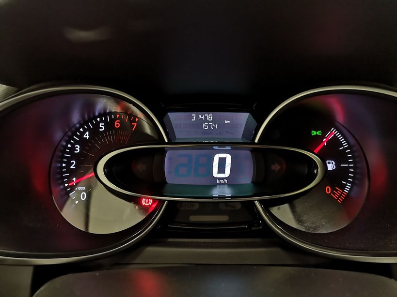 RENAULT CLIO IV 2019 - Photo n°17