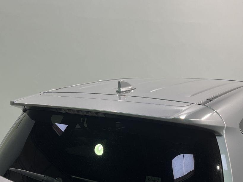 TOYOTA RAV4 HYBRIDE RC18 PRO 2019 - Photo n°46