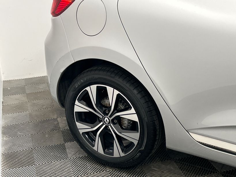 RENAULT CLIO V 2022 - Photo n°9