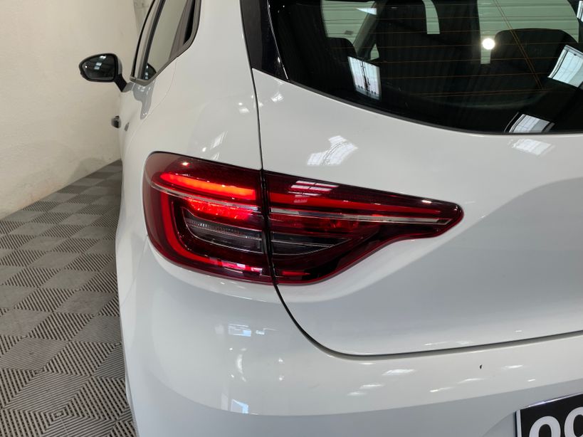 RENAULT CLIO V 2021 - Photo n°8