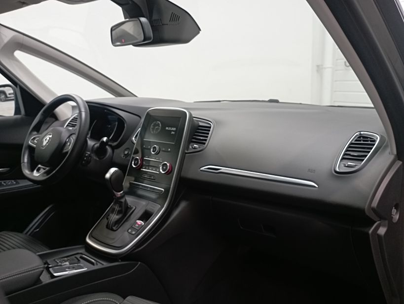 RENAULT SCENIC IV 2022 - Photo n°9