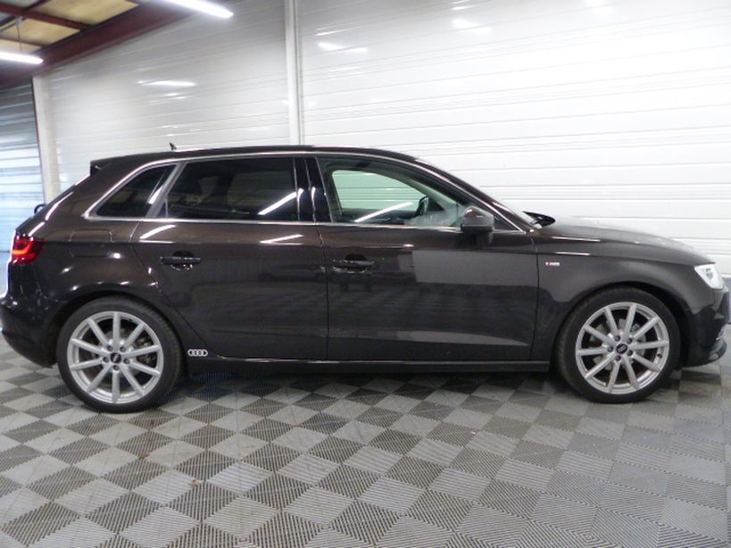 AUDI A3 SPORTBACK 2015 - Photo n°8