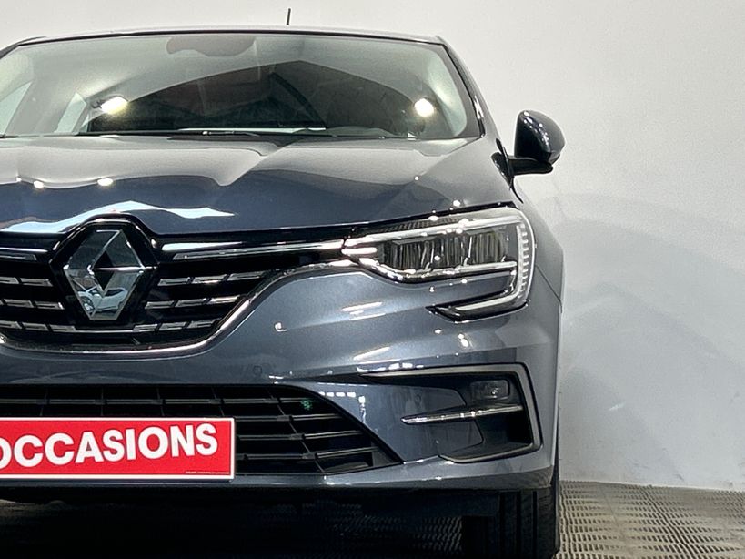 RENAULT MEGANE IV BERLINE 2023 - Photo n°7