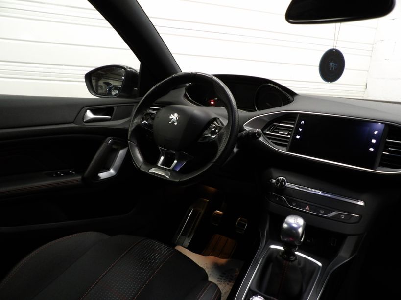 PEUGEOT 308 2019 - Photo n°10