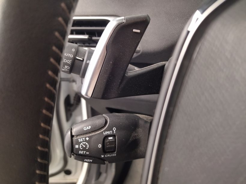 PEUGEOT 3008 BUSINESS 2019 - Photo n°27