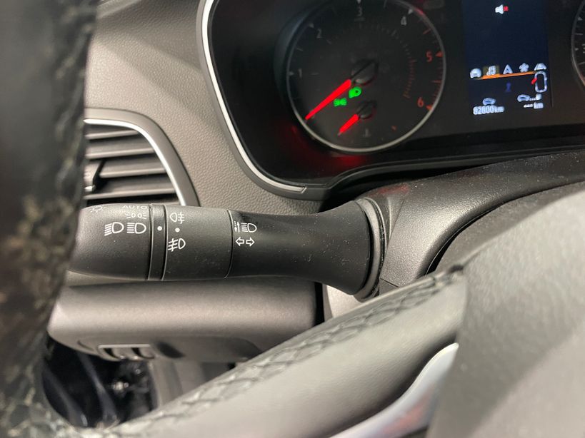 RENAULT MEGANE IV BERLINE 2022 - Photo n°14