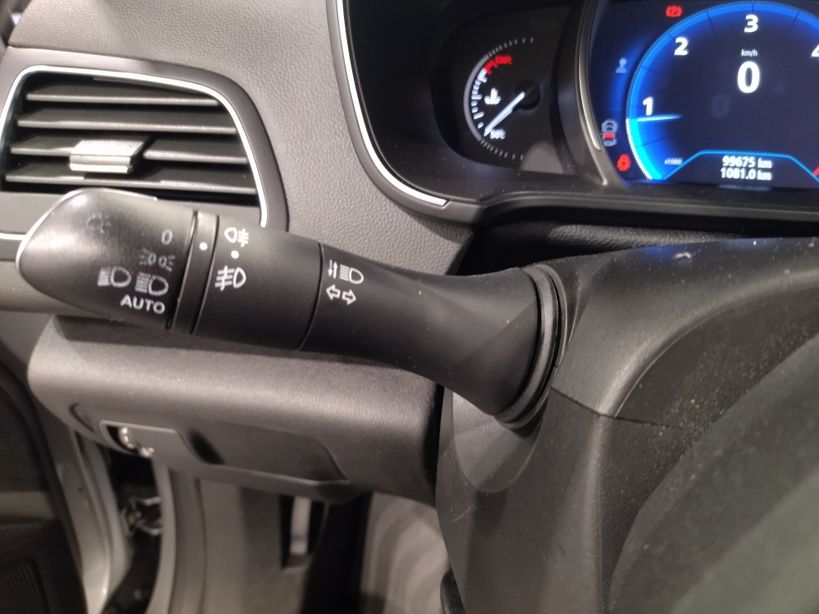 RENAULT MEGANE IV BERLINE BUSINESS 2019 - Photo n°12