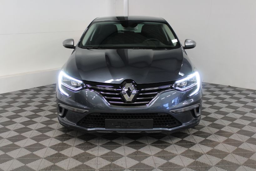 RENAULT MEGANE IV BERLINE 2019 - Photo n°2