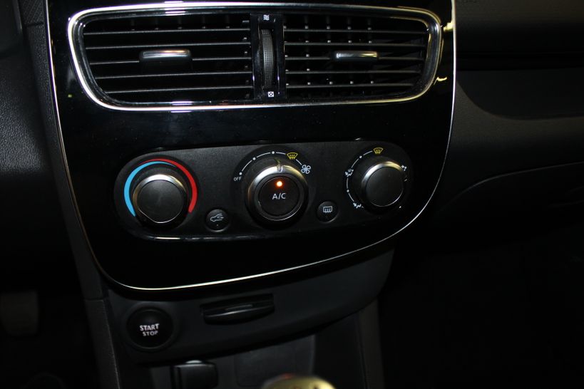 RENAULT CLIO IV 2019 - Photo n°16
