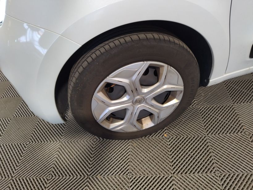 RENAULT TWINGO III 2021 - Photo n°3