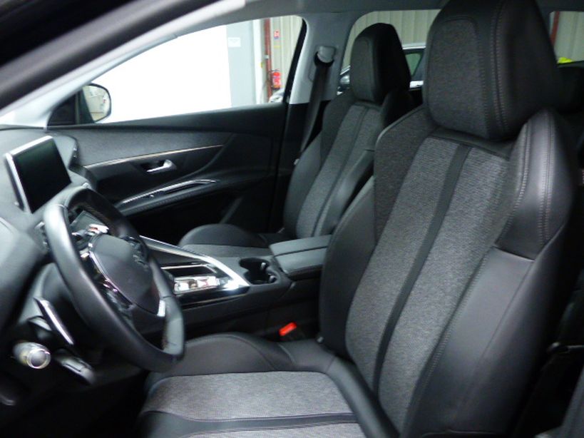 PEUGEOT 5008 2019 - Photo n°6
