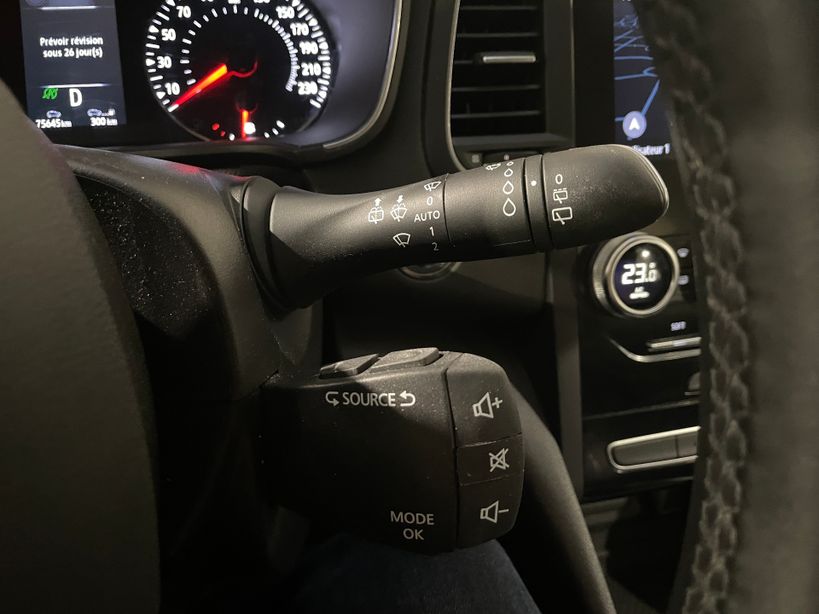 RENAULT MEGANE IV BERLINE 2022 - Photo n°30