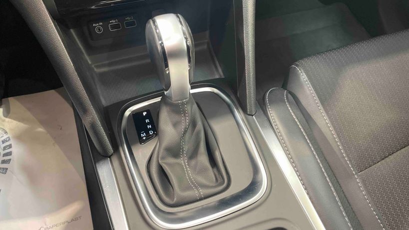 RENAULT MEGANE IV BERLINE 2021 - Photo n°10
