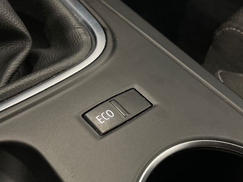 RENAULT MEGANE IV BERLINE 2021 - Photo n°19