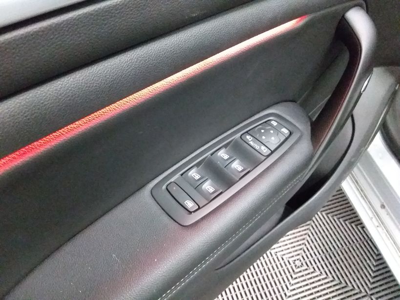 RENAULT MEGANE IV ESTATE 2021 - Photo n°30