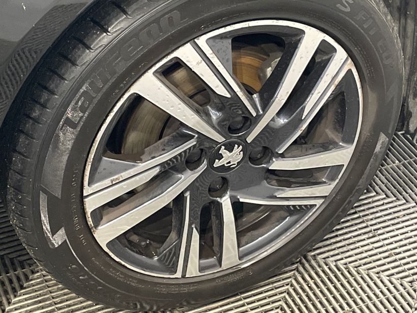 PEUGEOT 208 2023 - Photo n°13