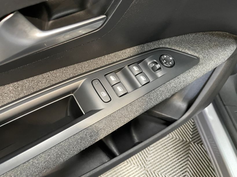 PEUGEOT 5008 2023 - Photo n°40