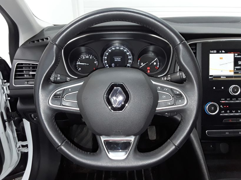 RENAULT MEGANE IV SOCIETE 2016 - Photo n°10