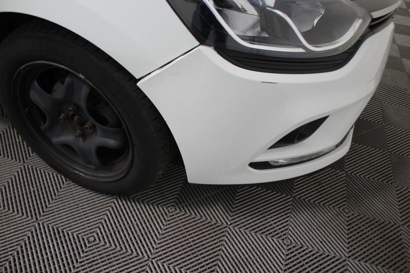 RENAULT CLIO IV BUSINESS 2018 - Photo n°1
