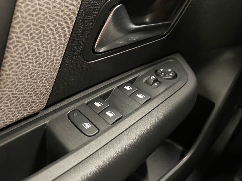 CITROEN C4 X 2023 - Photo n°17