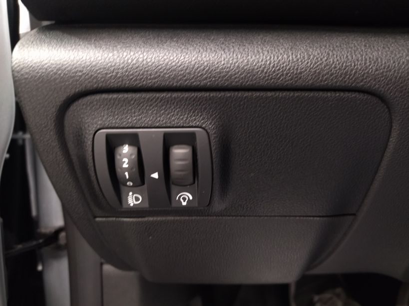 RENAULT MEGANE IV ESTATE 2021 - Photo n°12