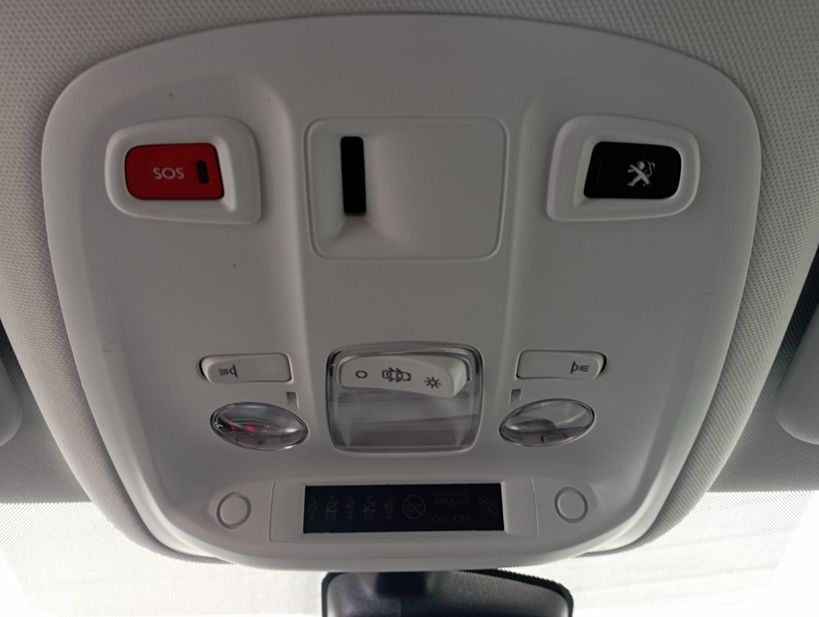 PEUGEOT 308 2020 - Photo n°30