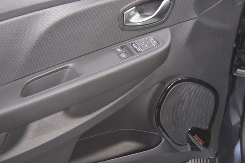 RENAULT CLIO IV 2020 - Photo n°13