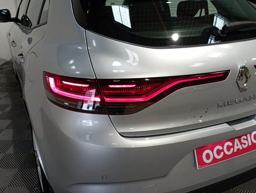 RENAULT MEGANE IV BERLINE 2021 - Photo n°8