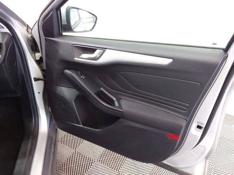 FORD FOCUS 2019 - Photo n°8