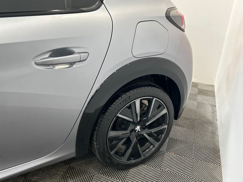 PEUGEOT 208 2023 - Photo n°10