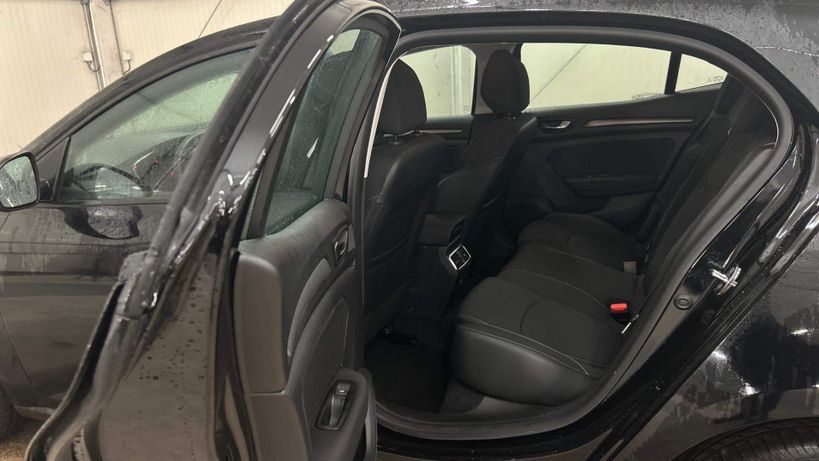 RENAULT MEGANE IV BERLINE 2022 - Photo n°14