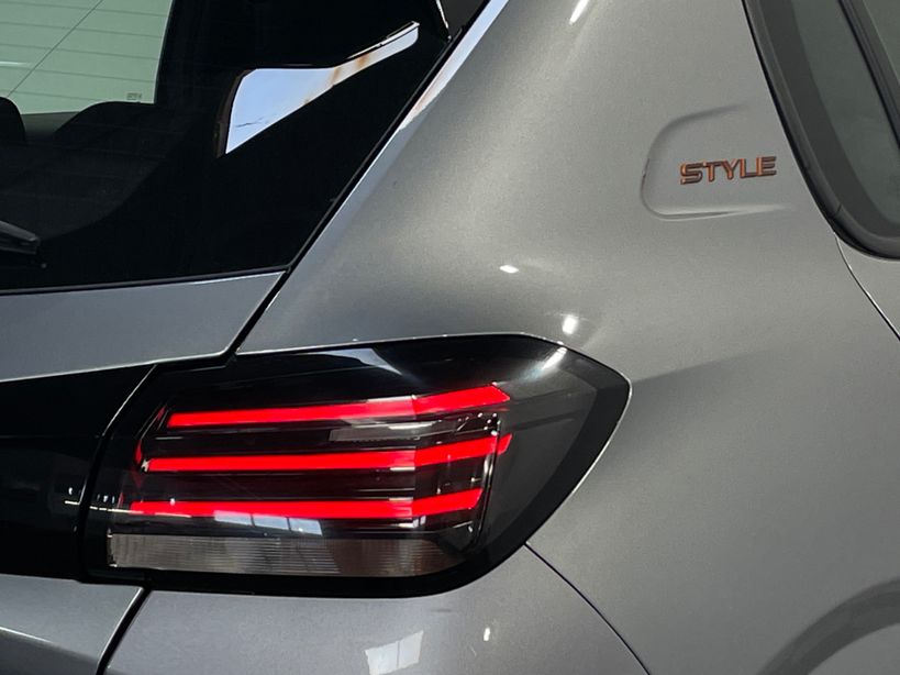 PEUGEOT 208 2025 - Photo n°8