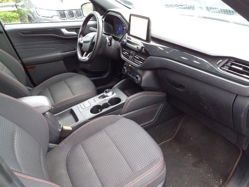 FORD KUGA 2022 - Photo n°3