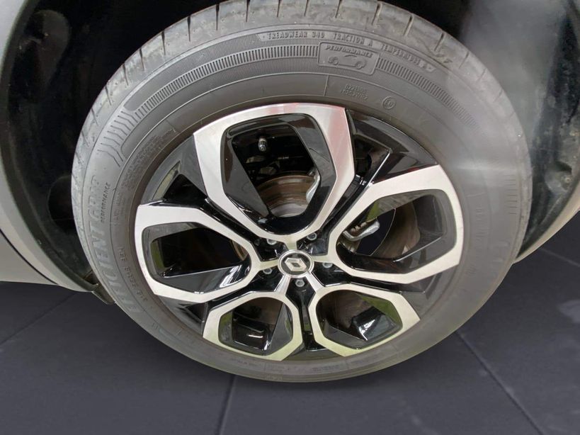 RENAULT CAPTUR 2023 - Photo n°8