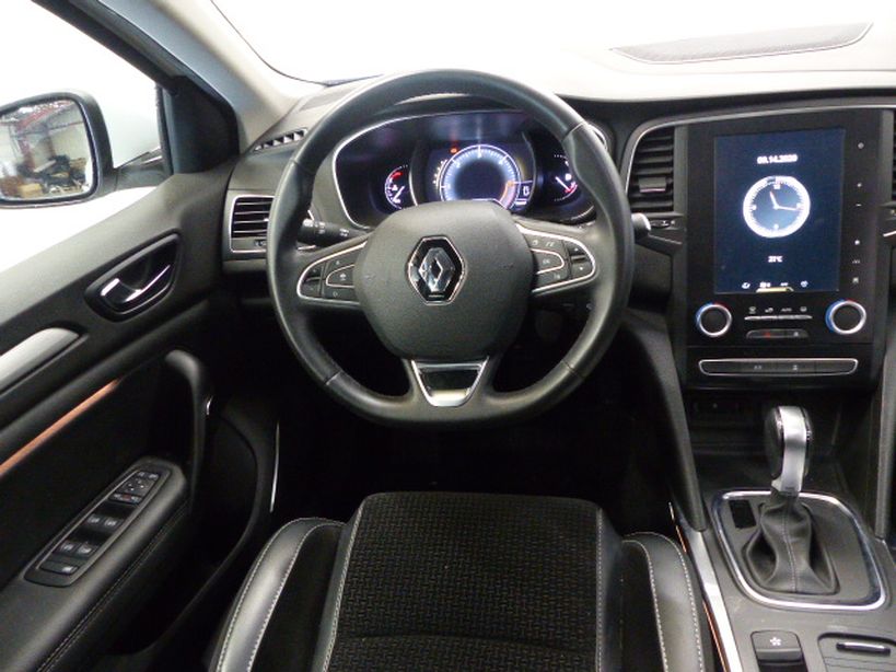 RENAULT MEGANE IV ESTATE 2017 - Photo n°8