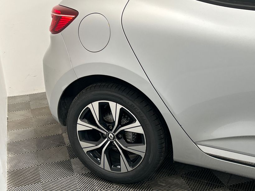 RENAULT CLIO V 2022 - Photo n°9