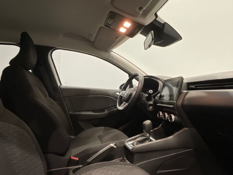 RENAULT CLIO V 2021 - Photo n°20