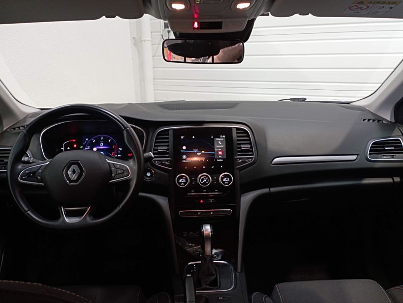 RENAULT MEGANE IV BERLINE 2021 - Photo n°15