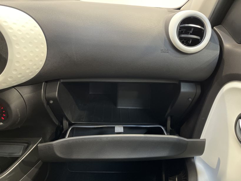 RENAULT TWINGO III 2021 - Photo n°23