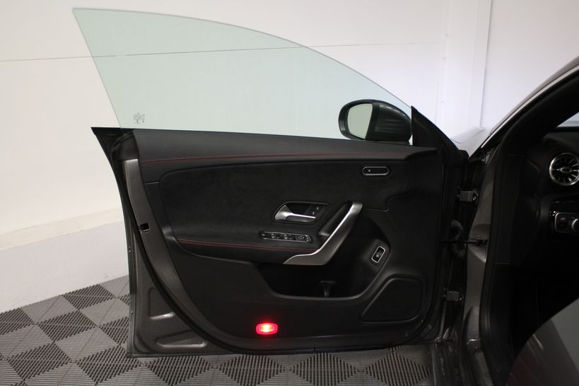 MERCEDES CLA SHOOTING BRAKE 2020 - Photo n°39